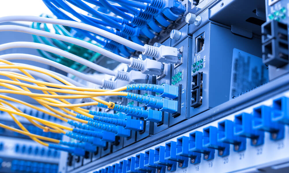 Konkurrenca urdhëron kompanitë e administrimit të heqin monopolet e internetit në pallate
